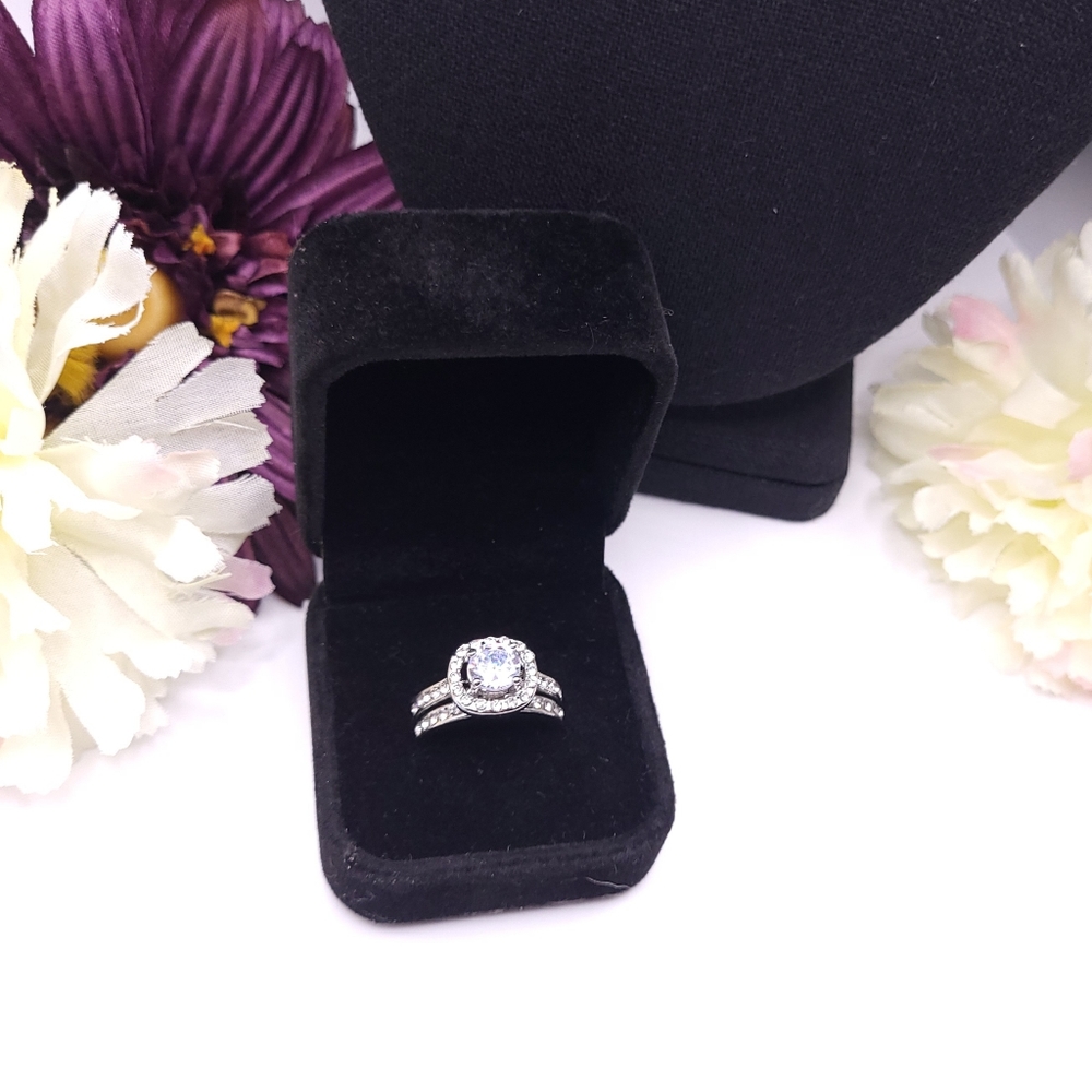 Gorgeous sterling silver ring set. Bridal set, engagement rings. New! - Picture 4 of 12